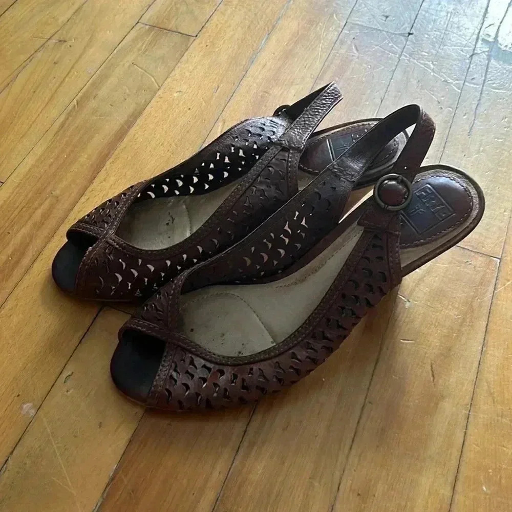 Frye‎  peep toes